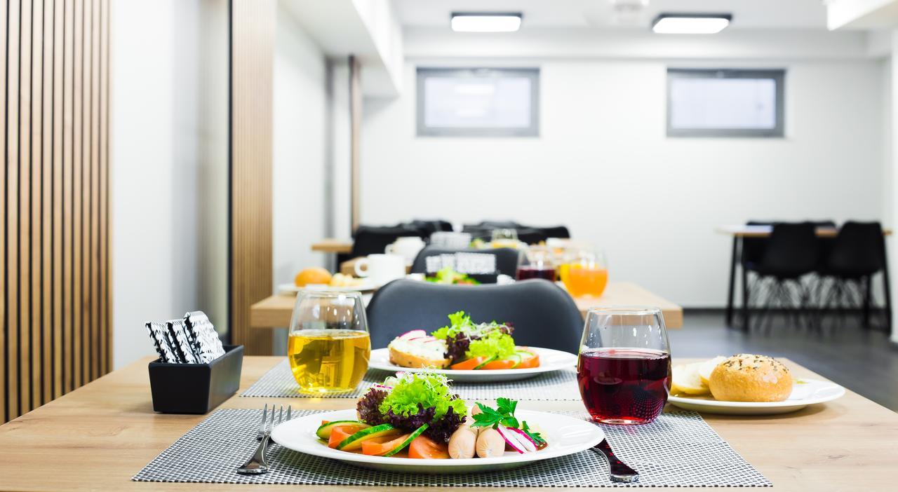 Waw Airport Okecie Hotell Warszawa