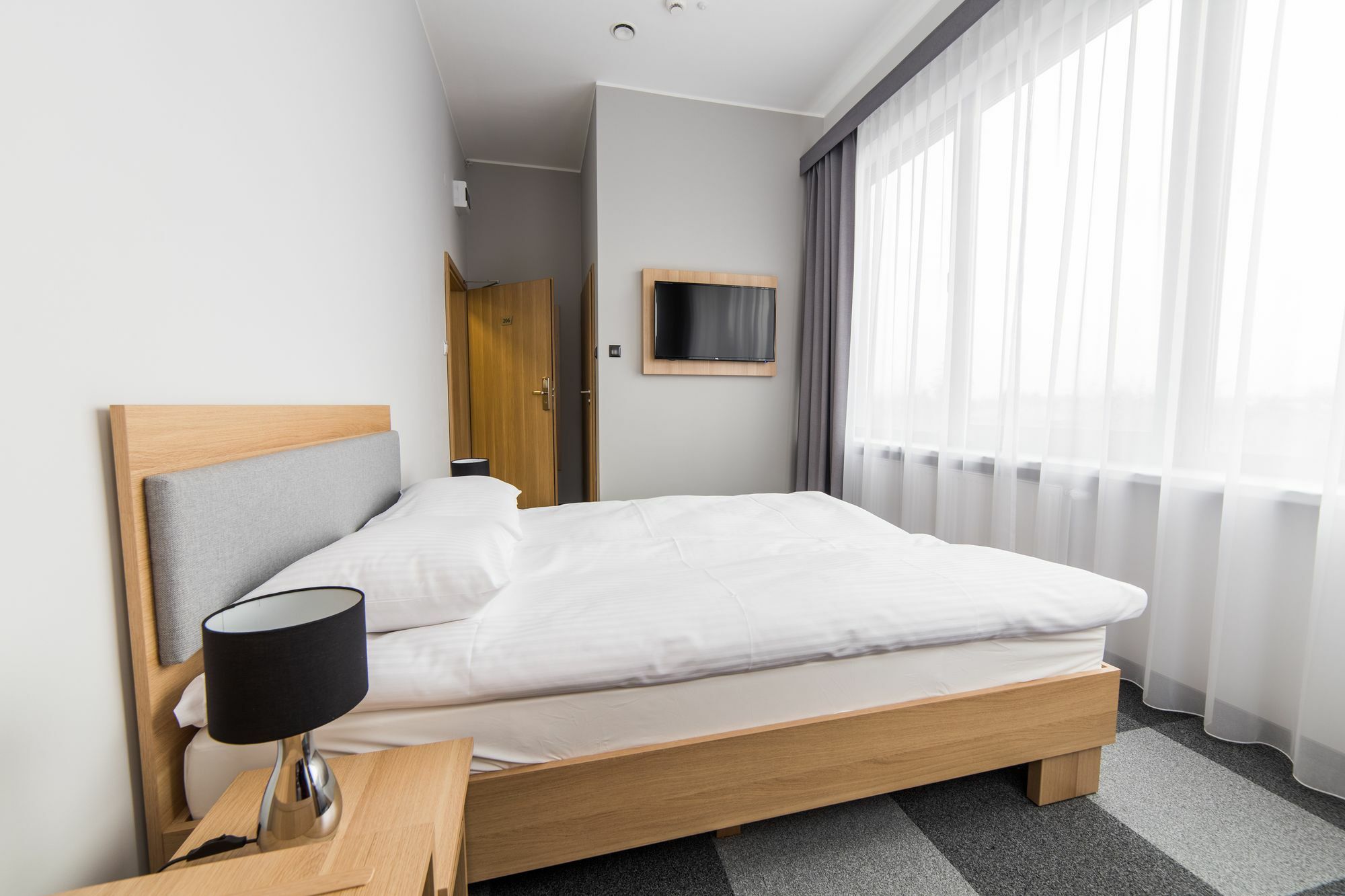 Waw Airport Okecie Hotell